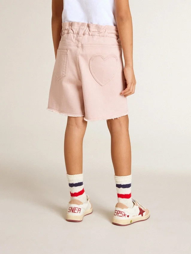 Pantaloncini da bambina in cotone rosa con ricami