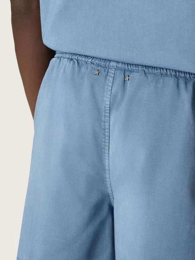 Pantaloncini unisex in twill di cotone azzurro