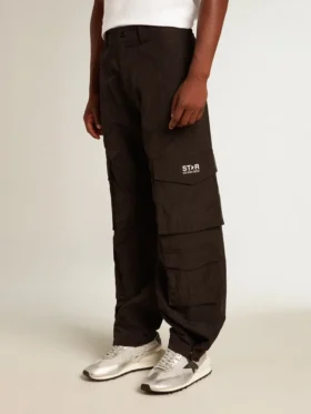 Pantaloni cargo in nylon ripstop di colore nero