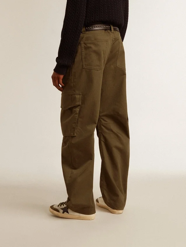 Pantaloni cargo verde oliva