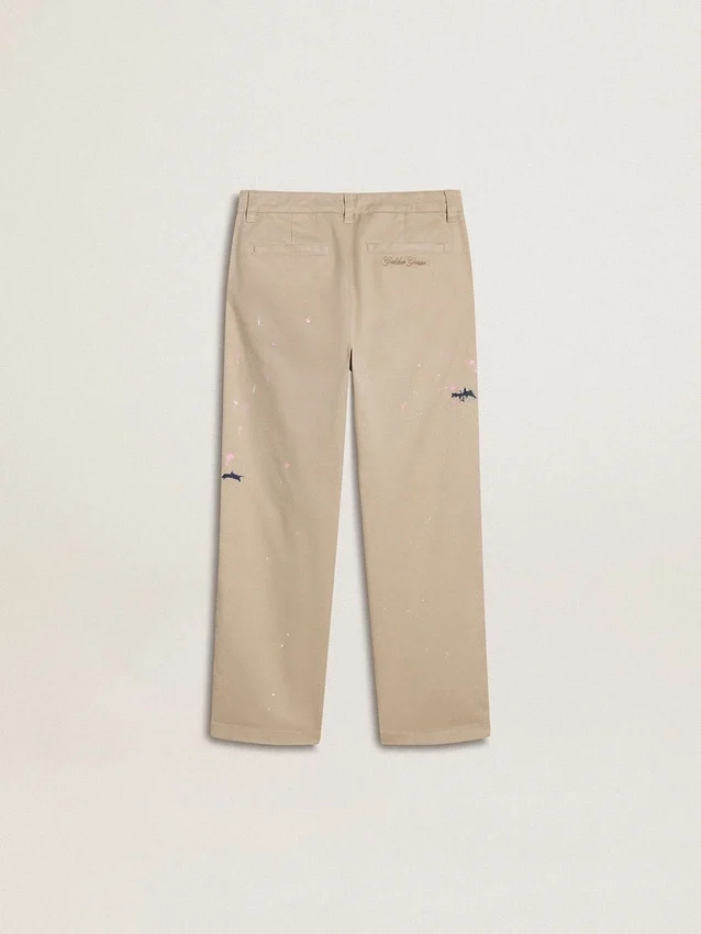 Pantaloni chino da bambino beige con tocchi multicolori