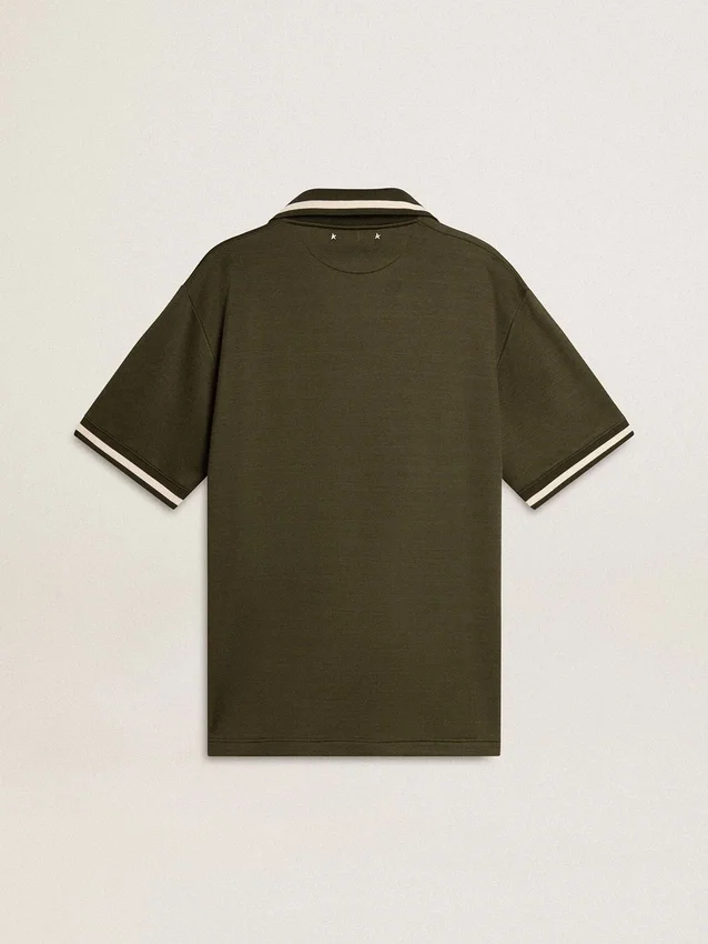Polo da uomo in jersey verde militare con ricamo