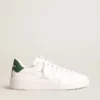 Purestar con stella bianca a base biologica e linguetta sul tallone in pelle verde opaco