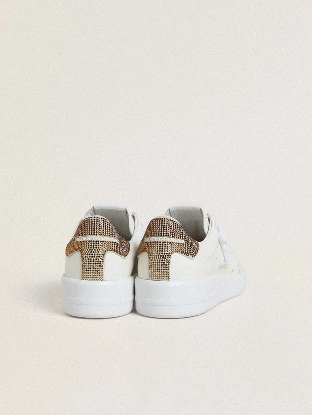 Purestar da donna con stella in pelle bianca e linguetta sul tallone con cristalli marroni