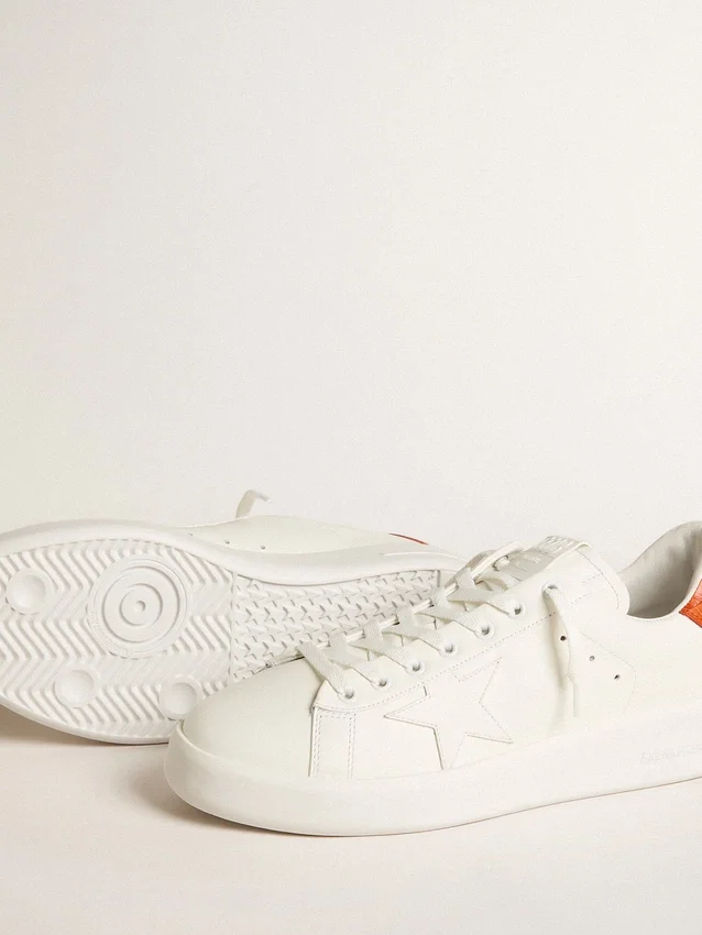 Purestar da uomo con stella in pelle bianca e linguetta sul tallone arancione