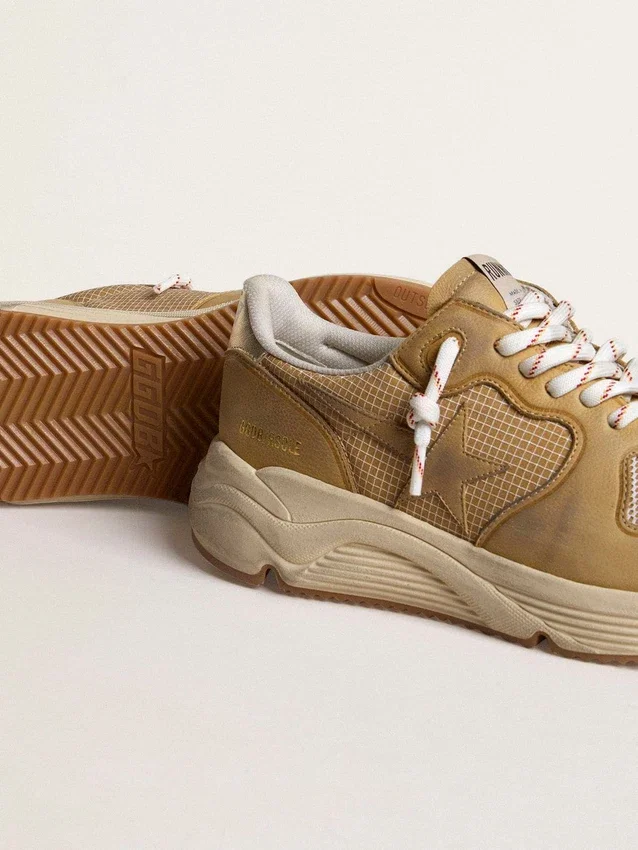 Running Sole in nabuk beige con stella in pelle beige