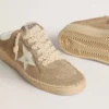 Sabot Ball Star da donna in pelle scamosciata beige con stella in pelle bianca