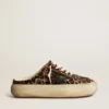 Sabot Space-Star da donna in pelle di pony con stampa leopardata e stella nera