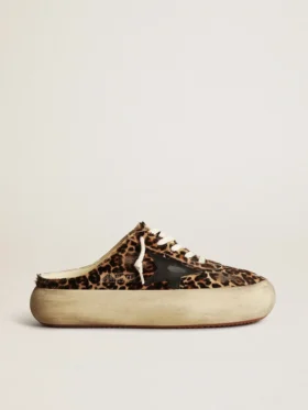 Sabot Space-Star da donna in pelle di pony con stampa leopardata e stella nera