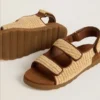 Sandali Noa Young in rafia beige e pelle marrone