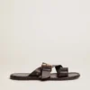 Sandali piatti da donna Margaret in pelle nera rivestita in resina