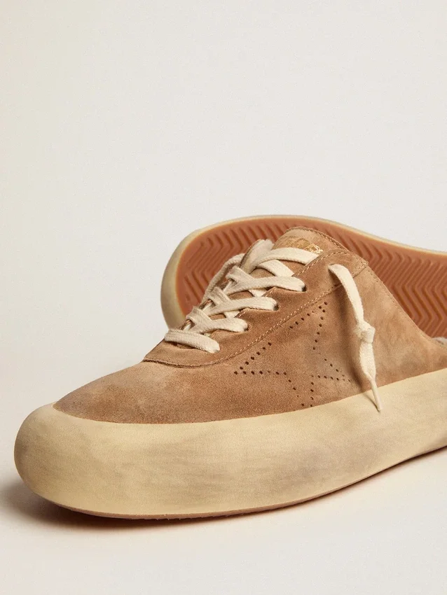 Scarpe da donna Space-Star in pelle scamosciata color tabacco con fodera in montone
