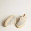 Scarpe da donna Space-Star in pelle scamosciata grigio ghiaccio con fodera in montone