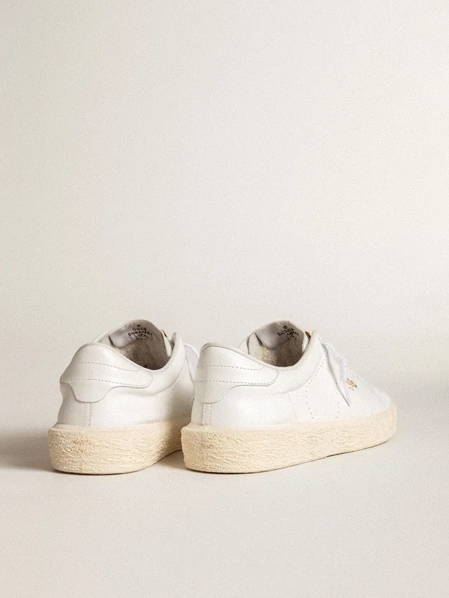 Scarpe da tennis da donna in pelle bianca