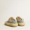 Scarpe da uomo Space-Star in pelle scamosciata grigio ghiaccio con stella traforata