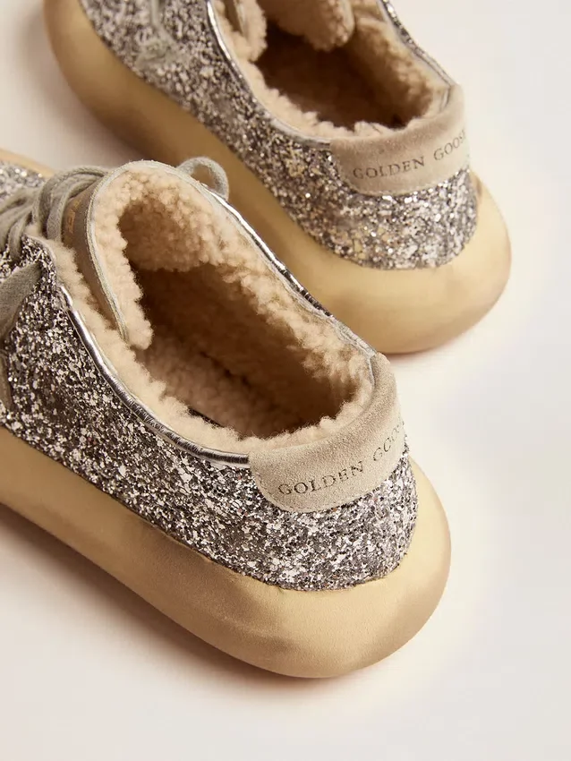 Scarpe Space-Star da donna in glitter argento con fodera in shearling