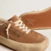 Scarpe Space-Star da donna in pelle scamosciata color tabacco con fodera in shearling