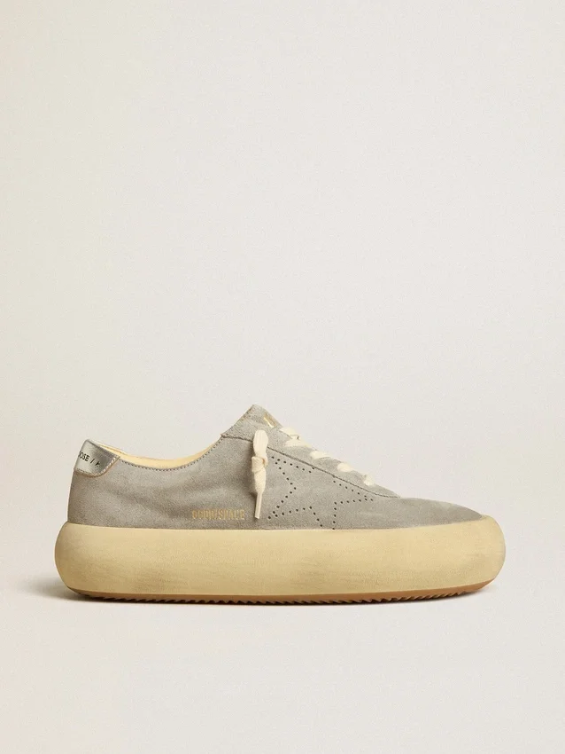 Scarpe Space-Star da donna in pelle scamosciata grigio ghiaccio con stella traforata