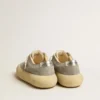 Scarpe Space-Star da donna in pelle scamosciata grigio ghiaccio con stella traforata