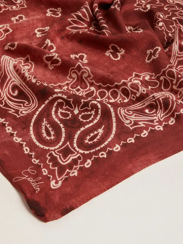 Sciarpa bordeaux con motivo paisley