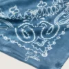 Sciarpa della Golden Collection in blu denim con motivo paisley