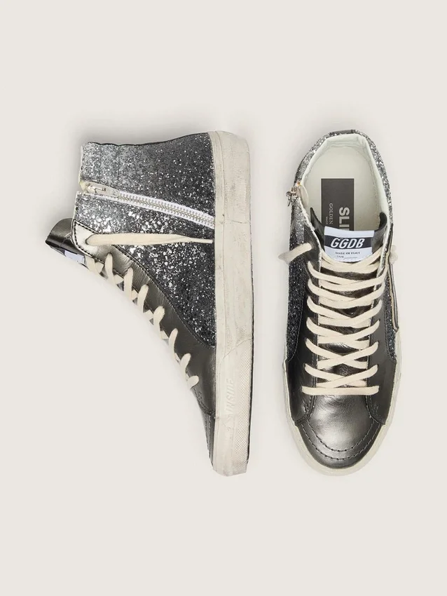 Slide da donna in nero e glitter argento con stella in pelle e riflessi metallici