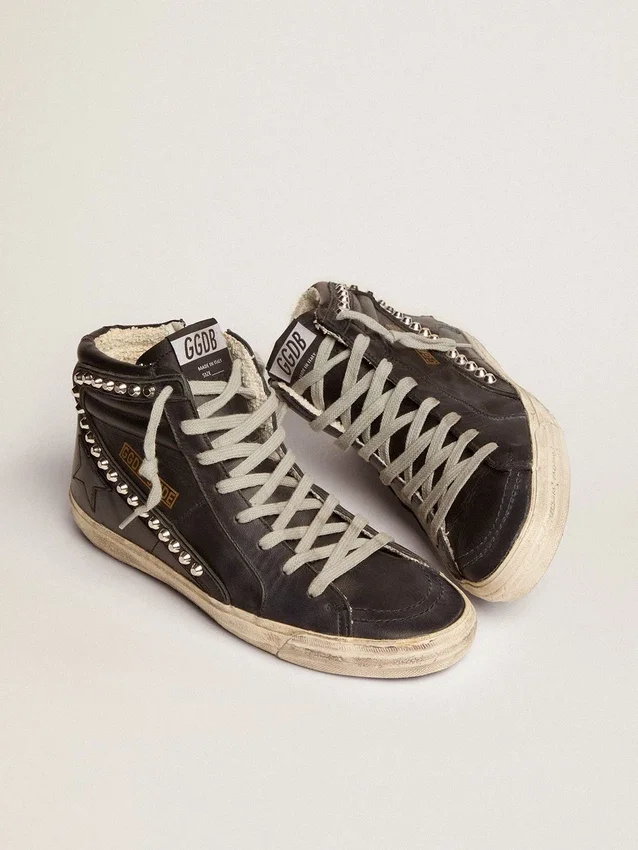 Slide da donna nere con borchie