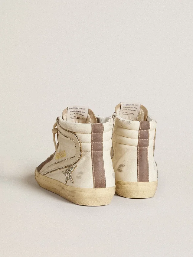 Slide in nappa con stella glitterata e inserti in vernice