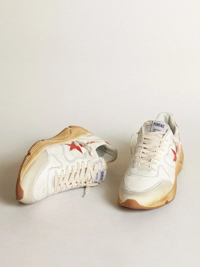 Sneaker da uomo con Running Sole, stella in pelle e linguetta sul tallone con stampa rossa
