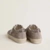 Sneakers Hi Star da donna in pelle scamosciata beige con stella in pelle laminata e linguetta del tacco glitterata