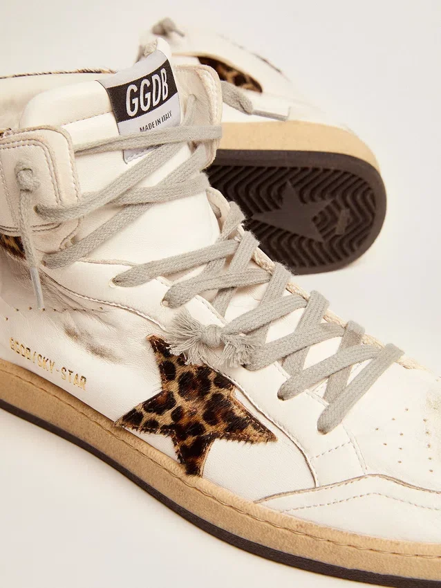 Sneakers Sky-Star con firma sulla caviglia e inserti in pelle di pony con stampa leopardata
