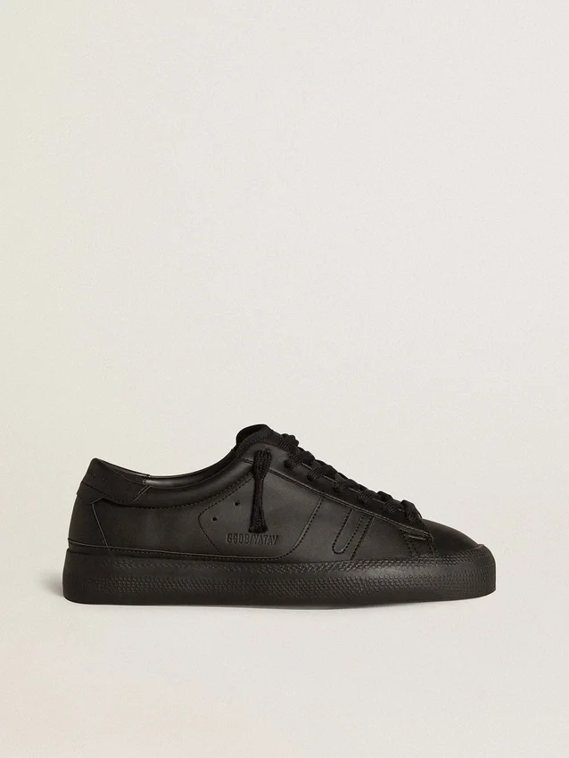 Sneakers sostenibili Yatay modello 1B con tomaia a base biologica e Y nera