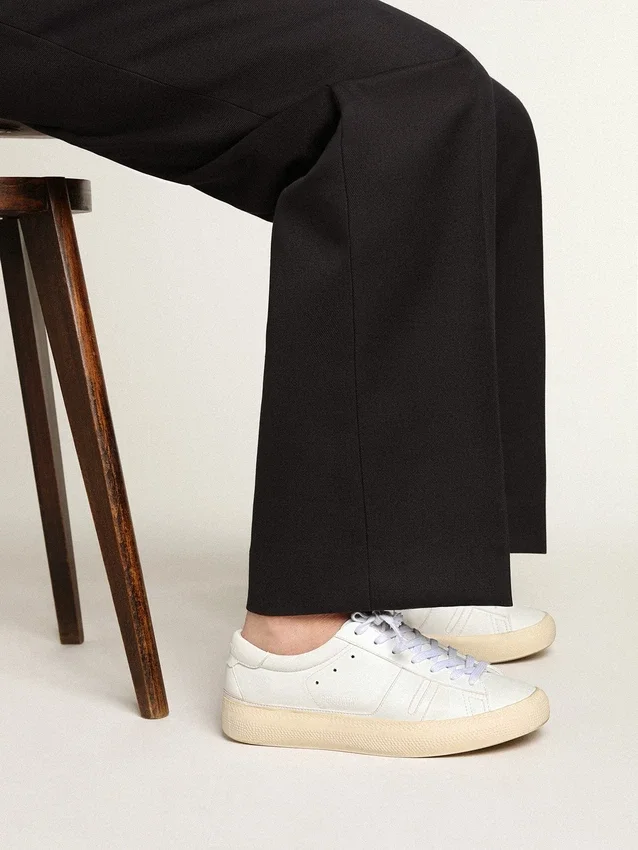 Sneakers sostenibili Yatay Modello 1B con tomaia bianca a base biologica e Y bianco
