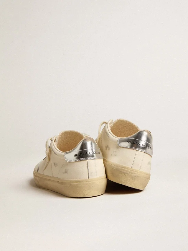 Soul Star in nappa bianca con linguetta sul tallone in pelle argento metallizzato