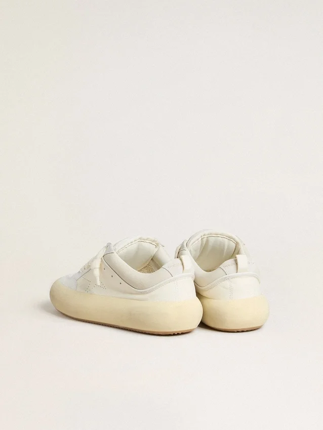 Space-Star Cube da donna in pelle bianca con stella traforata