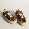 Space-Star da donna in pelle di pony con stampa leopardata e stella nera