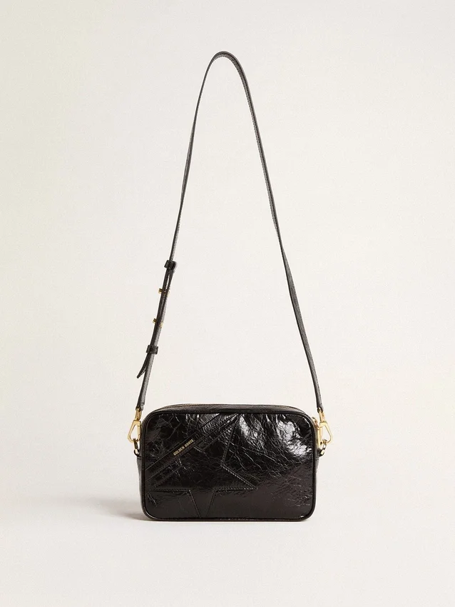 Star Bag in pelle nera lucida con stella tono su tono