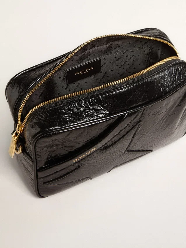 Star Bag in pelle nera lucida con stella tono su tono