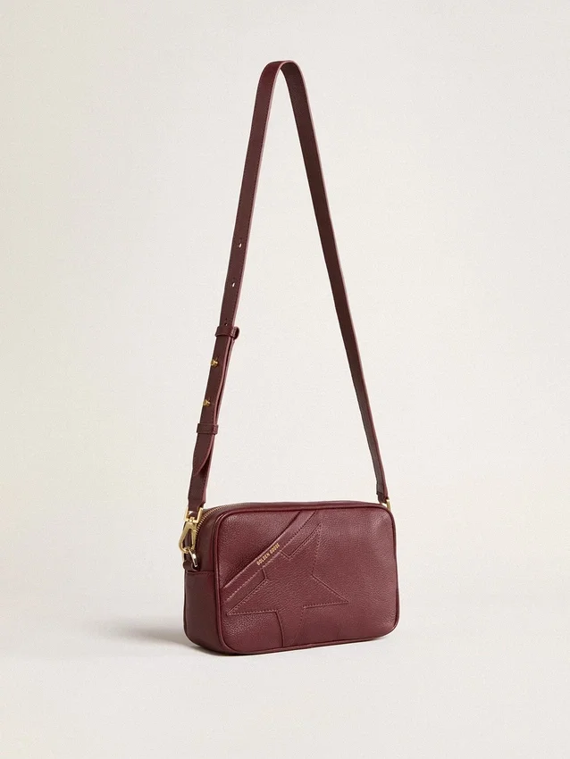 Star Bag in pelle rosso vino con stella tono su tono