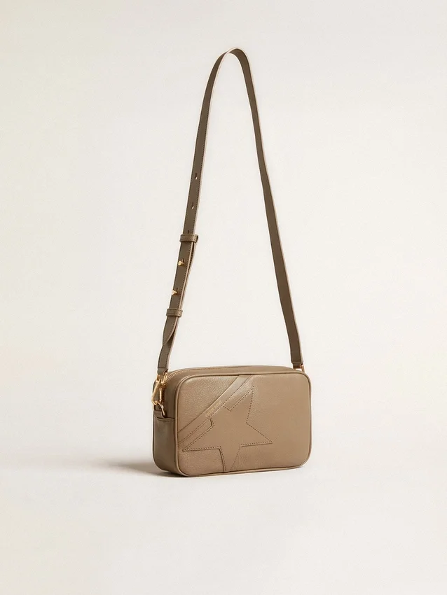 Star Bag in pelle verde salvia con stella tono su tono