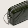 Star Bag Mini in pelle nera con stella tono su tono