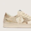 Stardan da donna in pelle nappa ecru con stella glitterata dorata e linguetta sul tallone