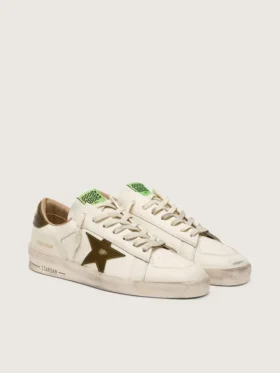 Stardan da uomo in pelle bianca con stella e linguetta sul tallone in pelle con stampa serpente verde militare