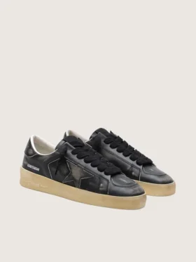 Stardan da uomo in pelle nera con stella e linguetta sul tallone in pelle nera