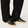 Stardan da uomo in pelle nera con stella e linguetta sul tallone in pelle nera