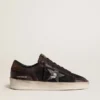 Stardan da uomo in pelle scamosciata marrone e rete nera con stella in pelle bianca e inserti in pelle nappa
