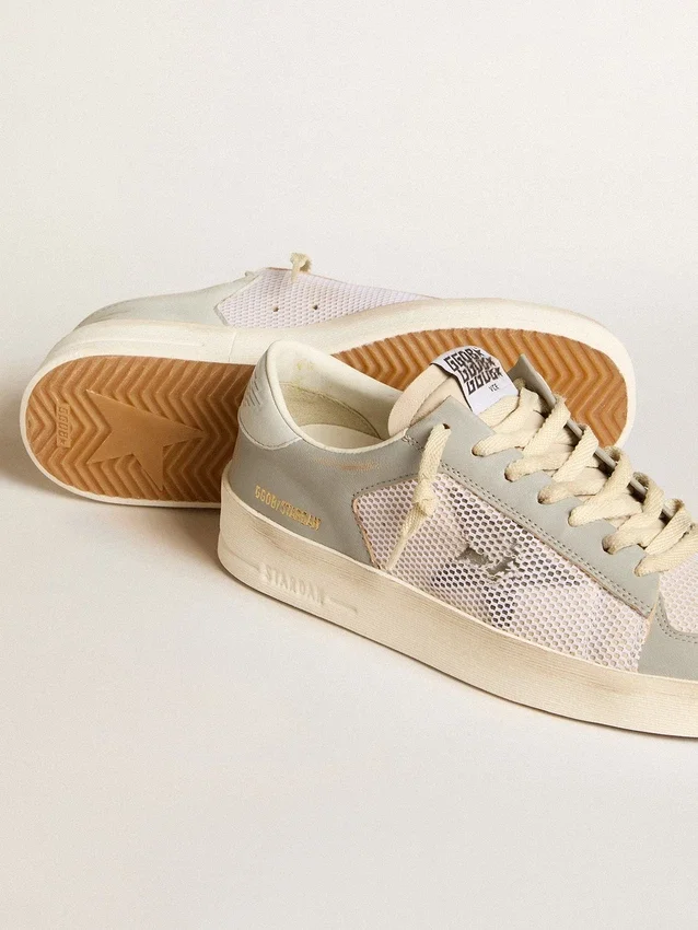 Stardan in nappa grigia e mesh bianco con stella in pelle grigia