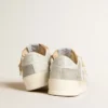 Stardan in nappa grigia e mesh bianco con stella in pelle grigia