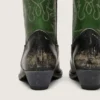 Stivali alti da donna Wish Star in pelle nera con gambale in pelle verde e ricami bianchi