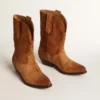 Stivali Wish Star a gambale basso in pelle scamosciata color cognac con stella intarsiata